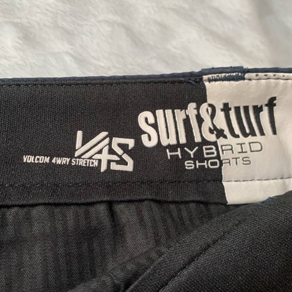 Volcom Hybrid Shorts - Picture 6 of 8